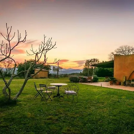 Mas Coquells, Preciosa Masia En Plena Natura